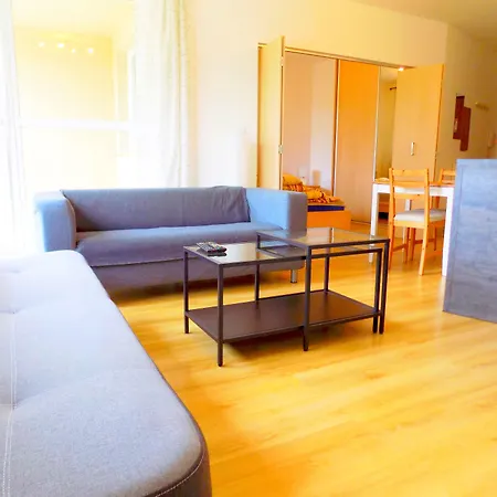 시티 센트럴 아파트먼트 *